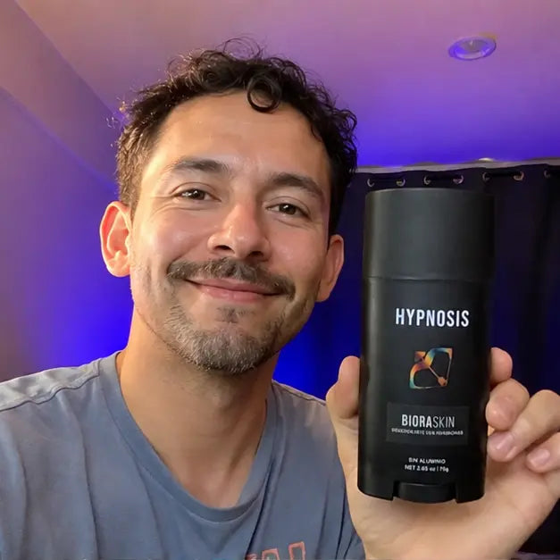 Review by Andrés M